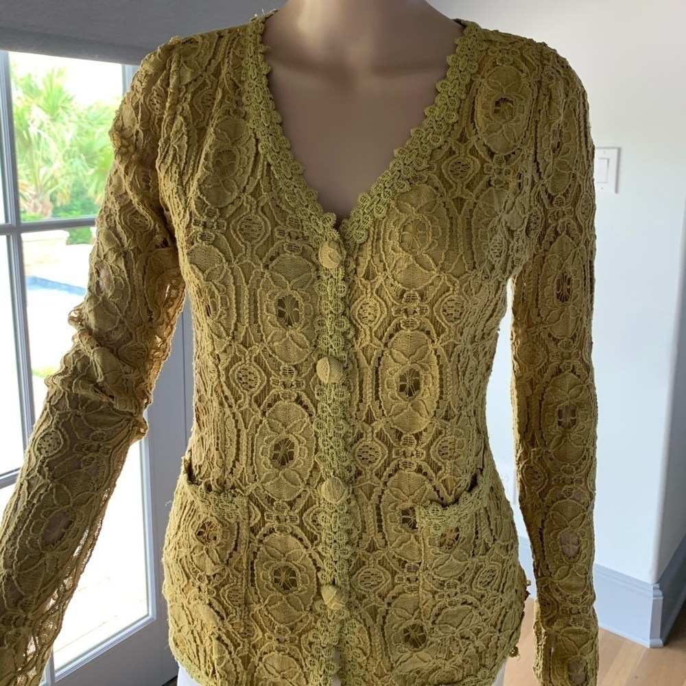 RYU Vintage Lace Front Button Cardigan